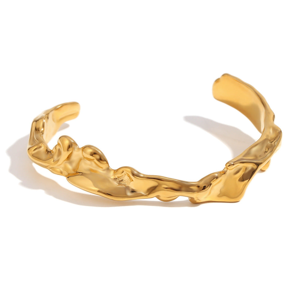 Norva Crest Bangle Bracelet gold-plated Australia