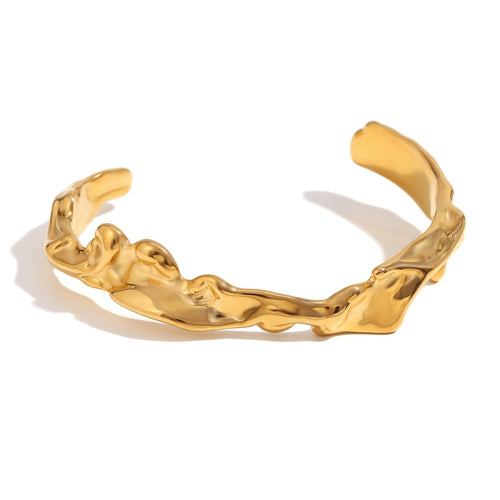 Norva Crest Bangle Bracelet gold-plated Australia